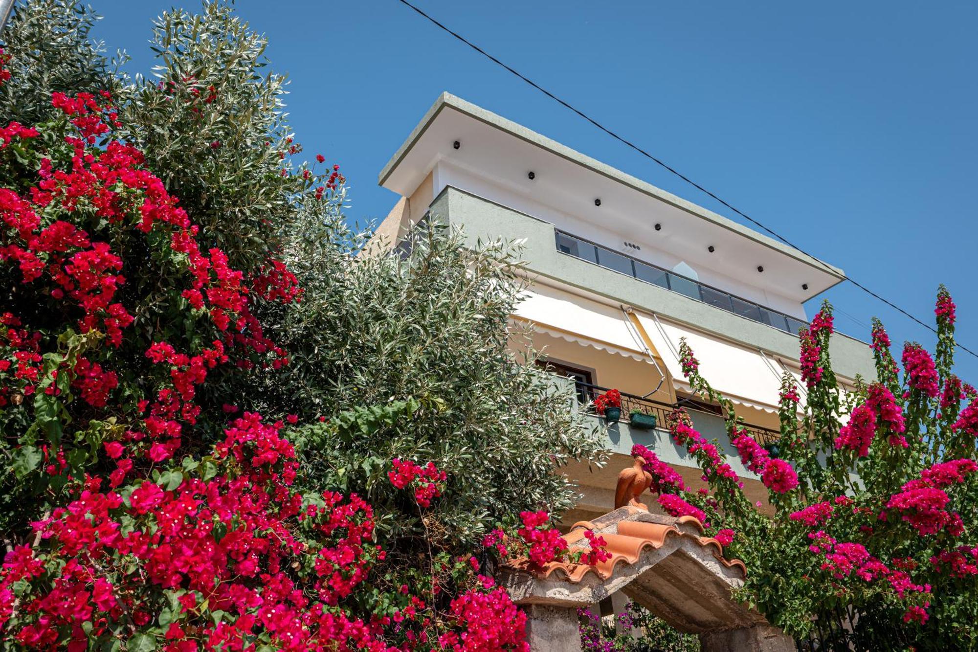 Euphoria Apartments Sarande Exterior photo